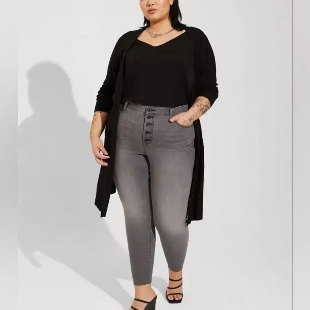 Torrid Bombshell High Rise Charcoal Jeans Plus Size 24r